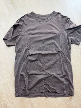 Lululemon fundamental t